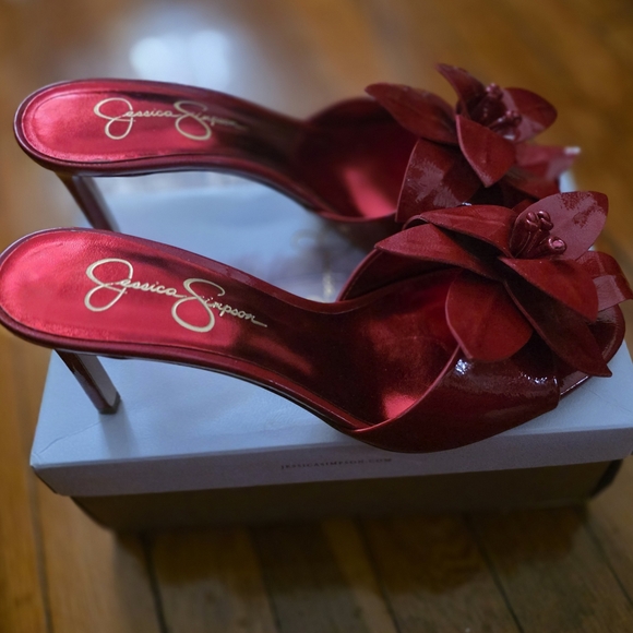 Jessica Simpson Red Satin Floral Slip-On Heels - Picture 6 of 7